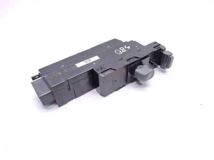 Volvo S80 (2006 - 2009) 8622040 Кнопка стеклоподъемников — фото 1