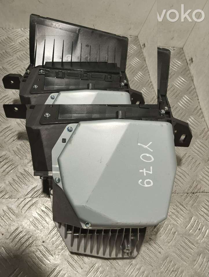 BMW 7 F01 F02 F03 F04 (2008 - 2016)  9249963 Экран дисплея вверх