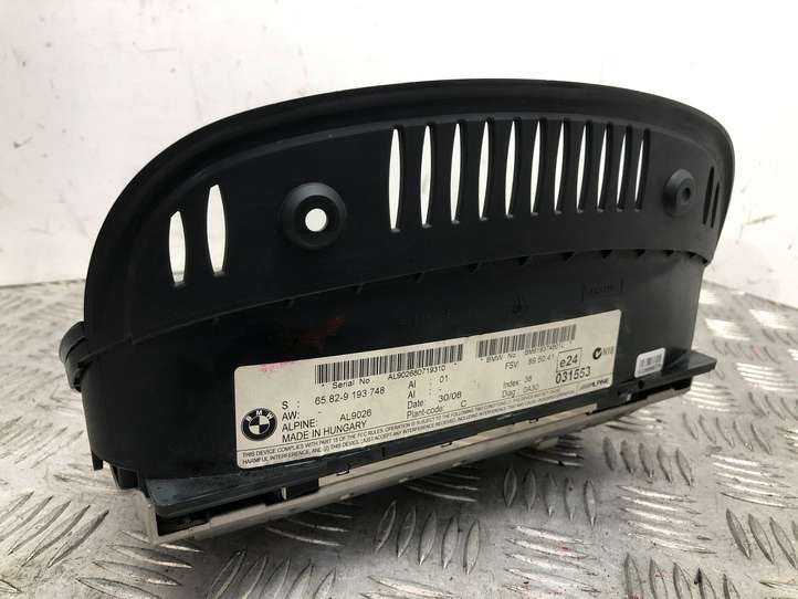 BMW 5 E60 E61 (2004 - 2010)  9193748 Экран/ дисплей / маленький экран