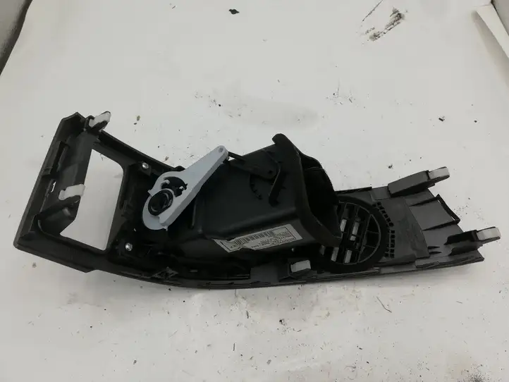 Honda CR-V (2006 - 2009) 77620SWWE020M1 Боковой воздушный дефлектор — фото 2