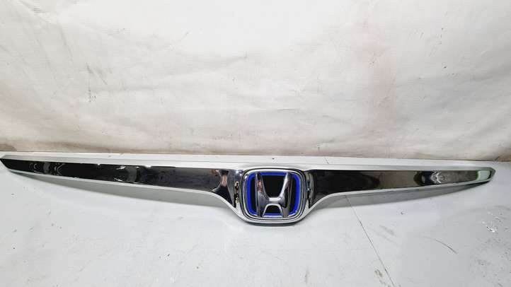 Honda CR-V (2017 - 2022)  74895TNYA01 Обшивка крышки багажника
