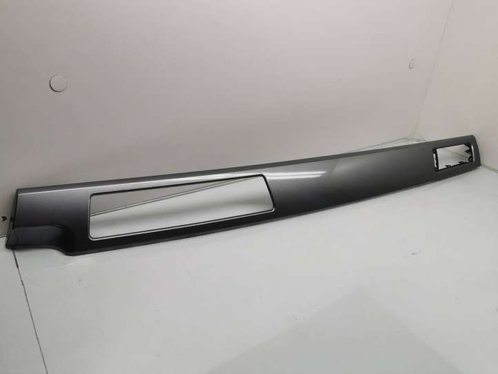 BMW 5 E60 E61 (2004 - 2010)  7129233 Декоративная планка