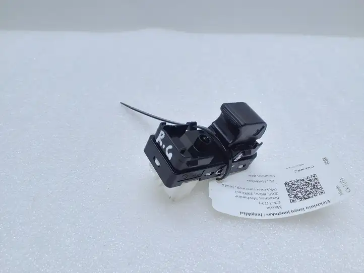 Mazda CX-3 (2015 - 2018) D09H66370 Кнопка стеклоподъемников — фото 1