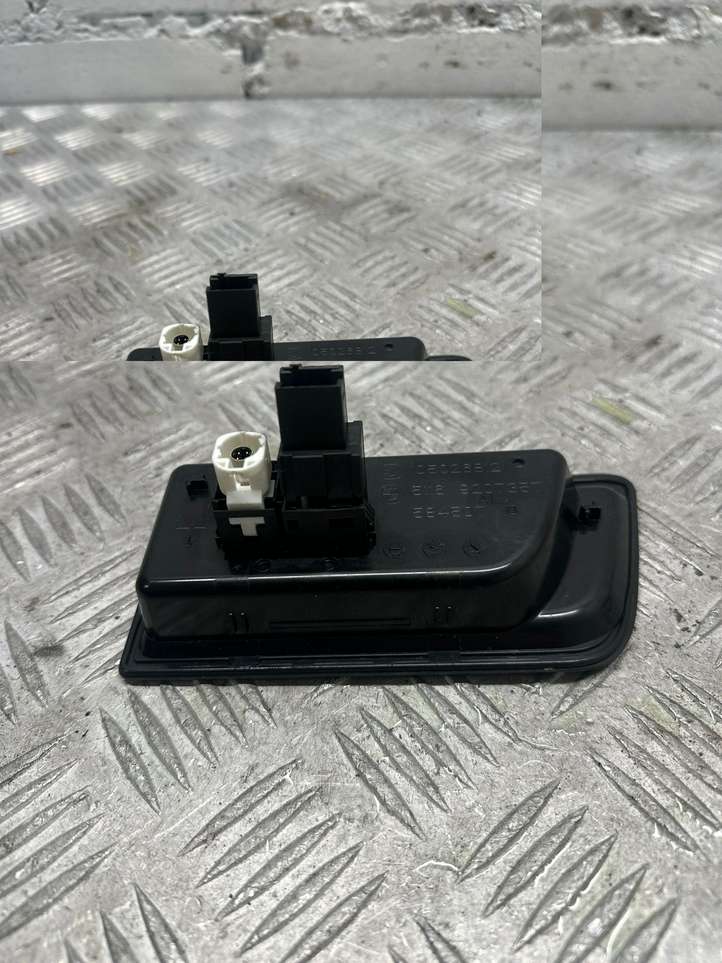 BMW 3 F30 F35 F31 (2012 - 2018)  9207357 Разъем USB