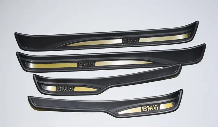 BMW 3 E90 E91 (2005 - 2012) Внутренняя отделка переднего порога — фото 1