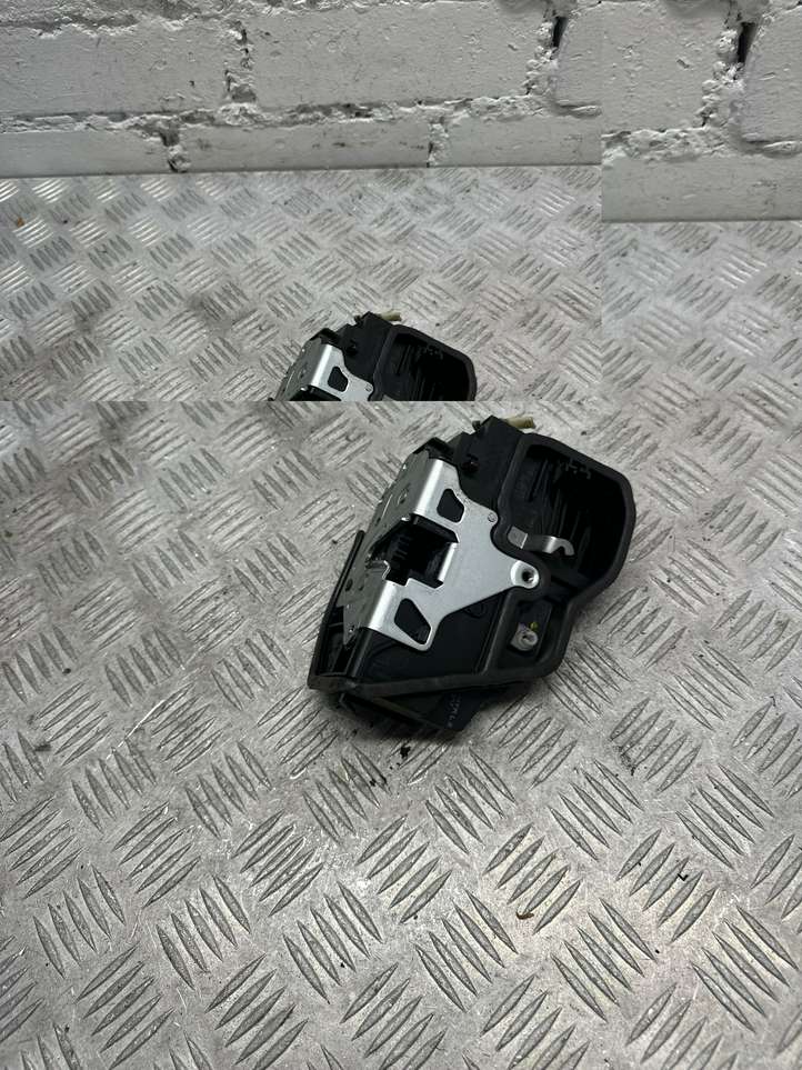 BMW 3 F30 F35 F31 (2012 - 2018)  7229460 Замок задней двери