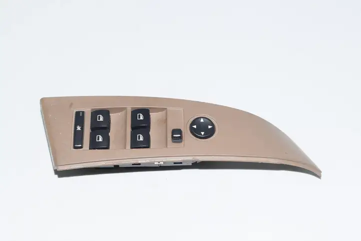 BMW 5 E60 E61 (2004 - 2010) Кнопка стеклоподъемников — фото 1
