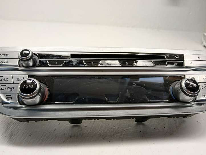 BMW 7 G11 G12 (2015 - 2022)  6819171 Блок управления кондиционера воздуха / климата/ печки (в салоне)