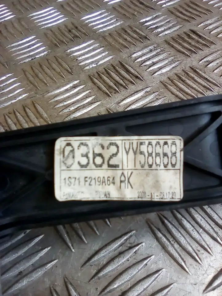 Ford Mondeo Mk III (2000 - 2007) 1S71F219A64 Наружная ручка двери — фото 2