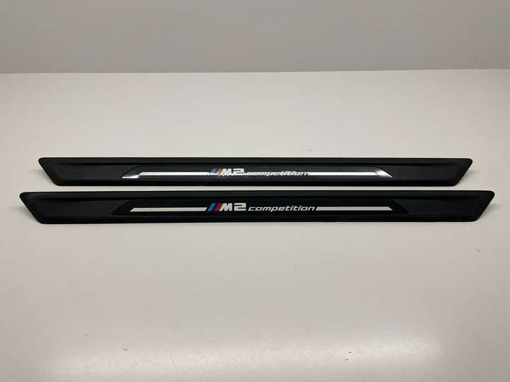 BMW M2 F87 (2018 - )  7345103 Комплект обшивки порога (внутренний)