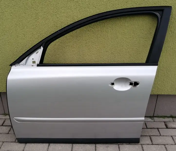 Volvo S40 (2004 - 2007) Дверь — фото 1