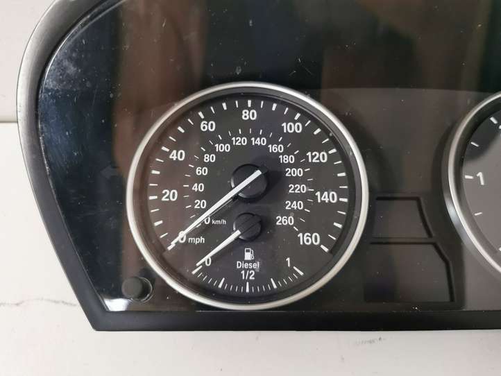 BMW X5 E70 (2006 - 2013)  9236819 Спидометр (приборный щиток)