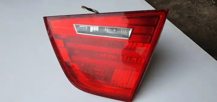 BMW 3 E90 E91 (2005 - 2012) 7154162 Задний фонарь в крышке багажника — фото 1