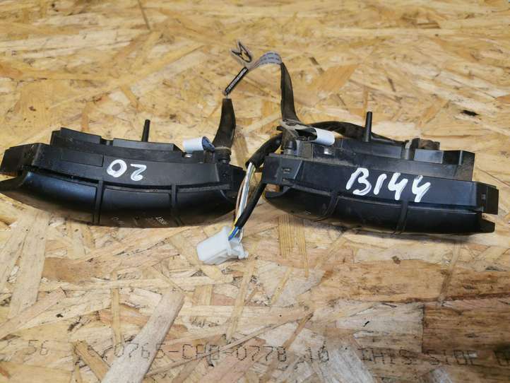 Toyota Hilux (2011 - 2015)  75B037 Кнопки рулевого колеса