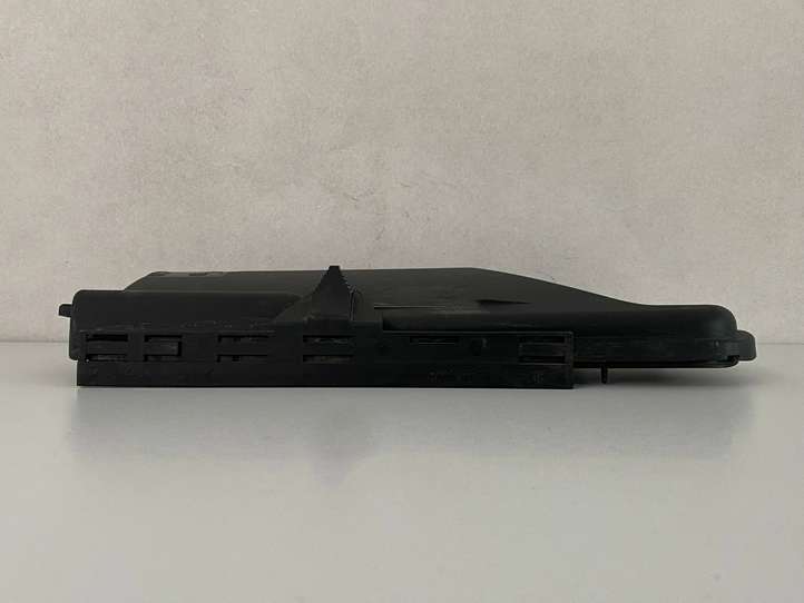 Mercedes-Benz E W211 (2002 - 2009)  A2115400482 Крышка ящика предохранителей