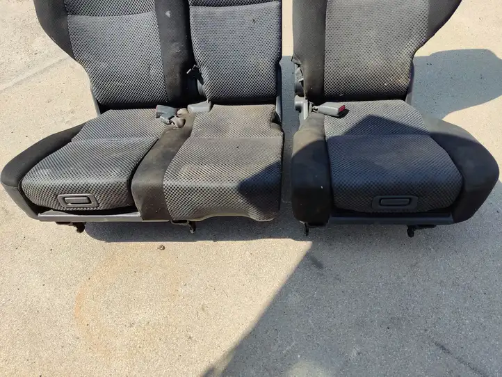 Toyota Corolla Verso E121 (2001 - 2004) Заднее сиденье — фото 3