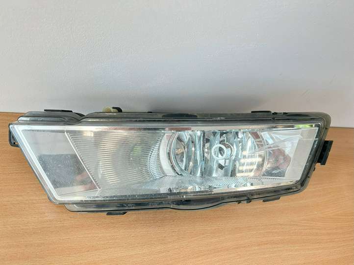 Skoda Rapid (NH) (2012 - 2019)  5JA941699 Передняя противотуманная фара