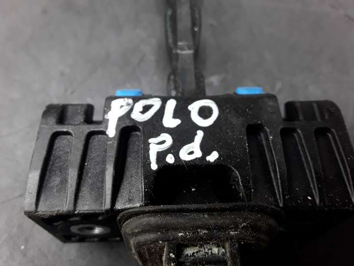 Volkswagen Polo (2009 - 2015)  6R0837923 Ограничитель открывания передней двери