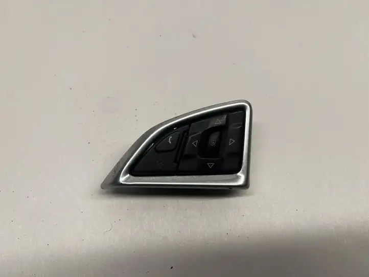 Chevrolet Camaro (2015 - 2018) GM23427864 Кнопки на рулевом колесе — фото 2