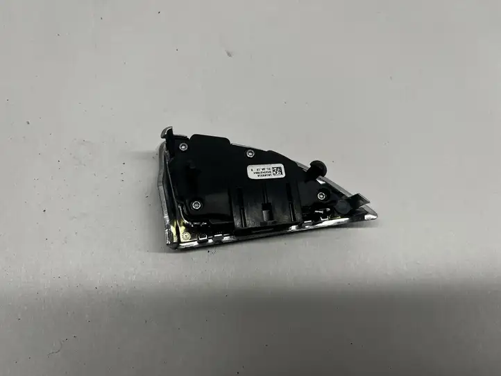 Chevrolet Camaro (2015 - 2018) GM23427864 Кнопки на рулевом колесе — фото 6