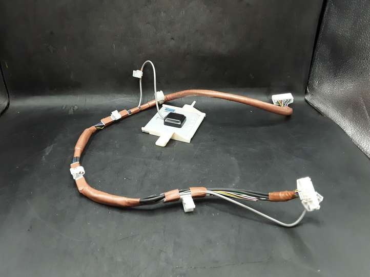 Lexus GS 300 350 430 450h (2004 - 2007)  8686030170 Антенна (антенна GPS)