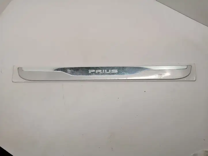 Toyota Prius (XW30) (2009 - 2015) PZ438G018100 Накладка порога — фото 2