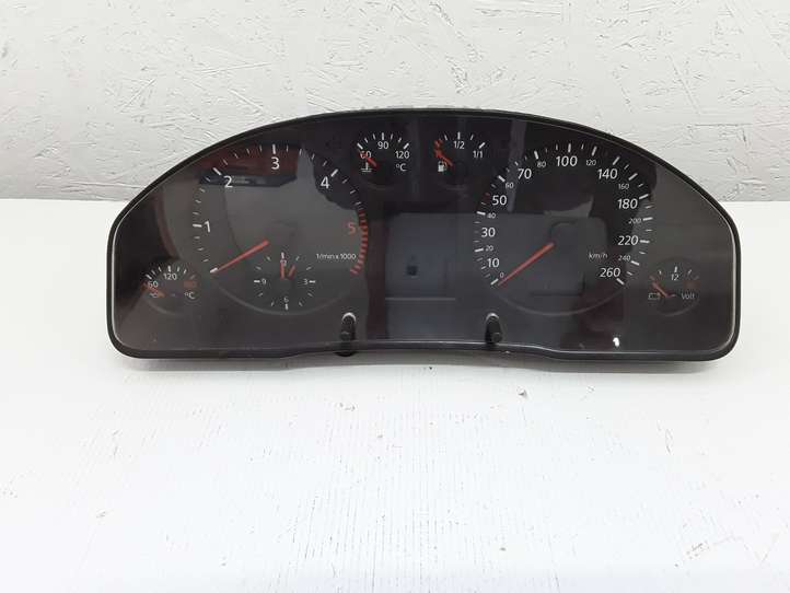 Audi A6 (2001 - 2004)  4B0919881X Спидометр (приборный щиток)