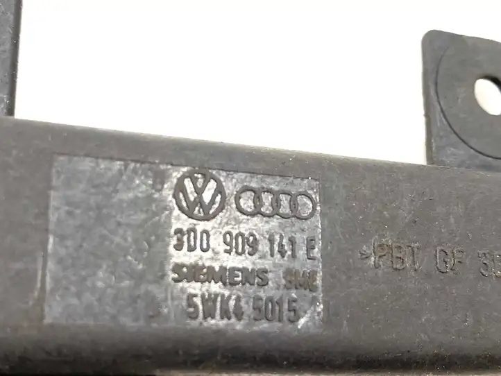 Audi A8 S8 D3 4E (2005 - 2007) 3D0909141E Антенна бесключевого доступа — фото 3