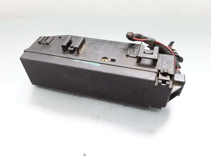 Jeep Grand Cherokee (2004 - 2010)  56050346AF Блок предохранителей