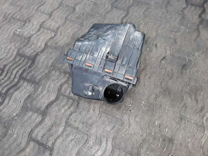 Jeep Grand Cherokee (2004 - 2010)  53013803AC Коробка воздушного фильтра