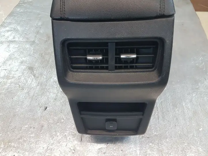 Ford Edge II (2015 - ) FT4BR045A06BA Ящик центральной консоли — фото 6