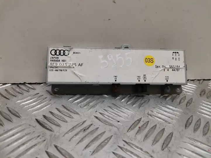 Audi A4 S4 B7 8E 8H (2004 - 2009) 8E9035225AF Усилитель антенны — фото 1