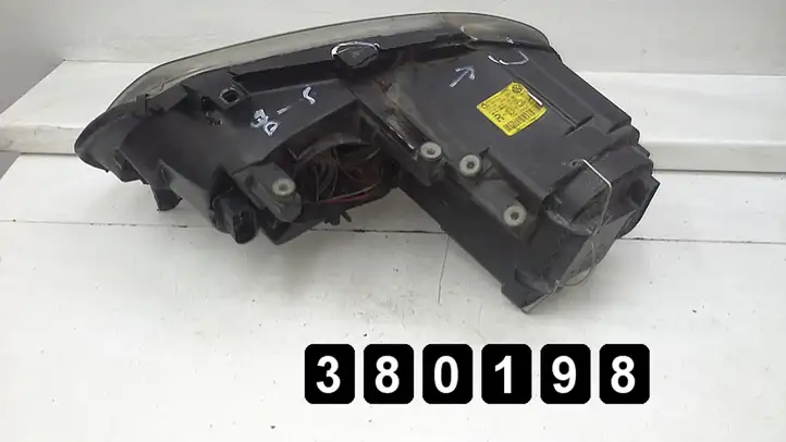 Volkswagen Touran I (2003 - 2010) defect1t09410060301205202 Передняя фара — фото 4