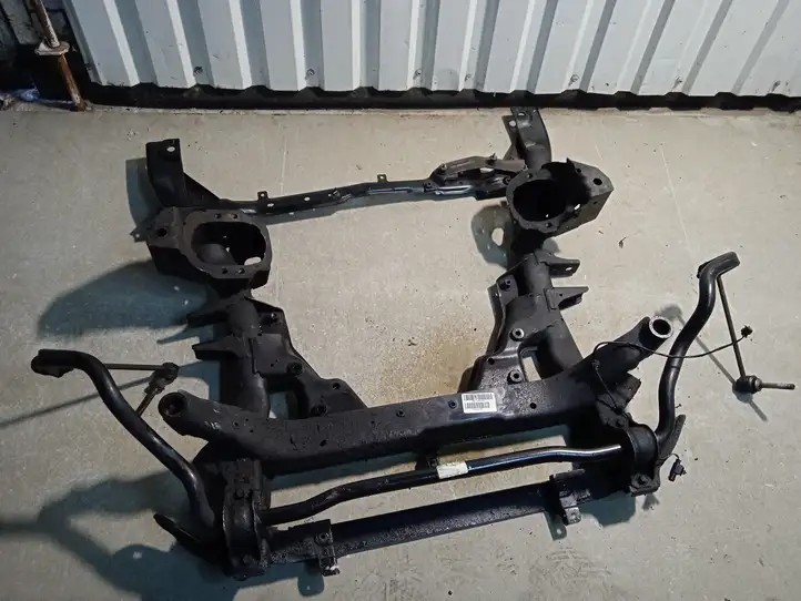 BMW X5 E70 (2006 - 2013) 678546703 Передняя балка подвески — фото 1