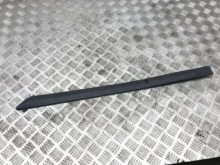 Toyota Yaris (2014 - 2019) 03102524 Молдинги задней двери — фото 1