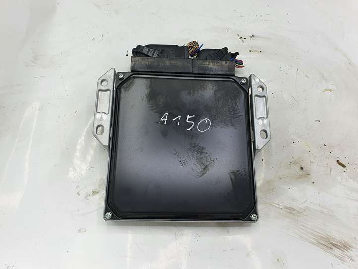 Mazda 5 (2005 - 2010)  RF8L18881G Блок управления двигателя