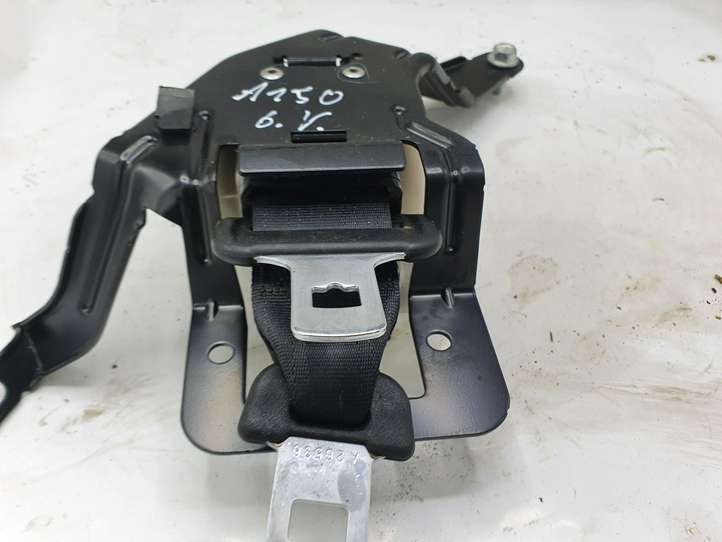 Mazda 5 (2005 - 2010)  BGE030007 Средний ремень безопасности ()