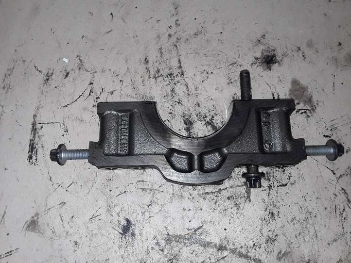 Mercedes-Benz R W251 (2005 - 2013)  6420110311 Кронштейн коленчатого вала