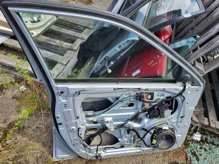 Kia Magentis (2006 - 2008)   Дверь