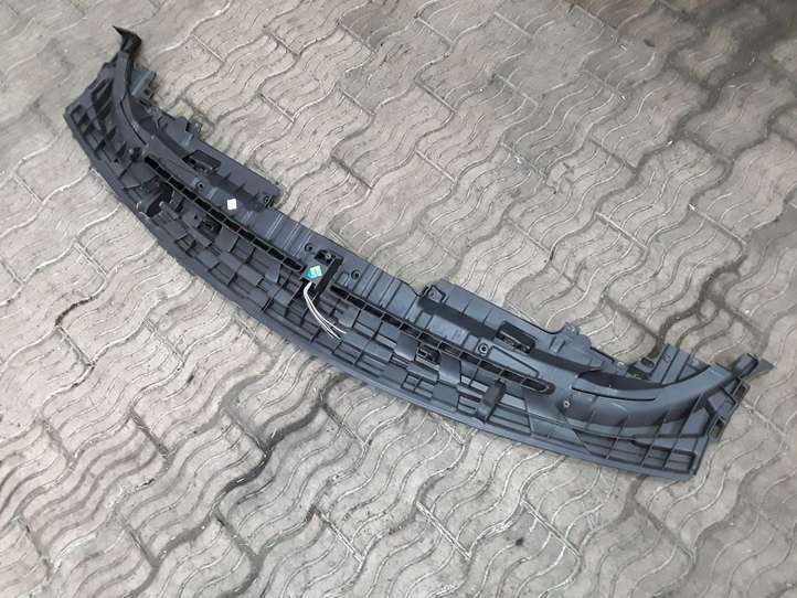Volvo V50 (2004 - 2008)  8687443 Другая деталь панели
