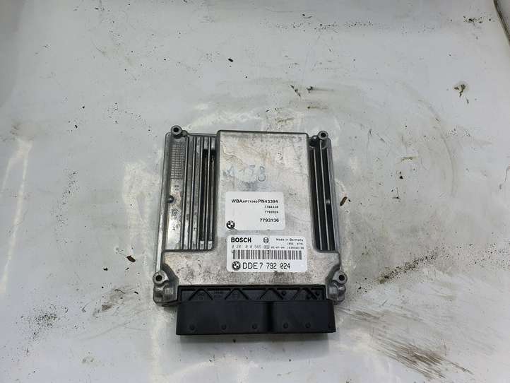 BMW 3 E46 (1998 - 2005)  0281010565 Блок управления двигателя