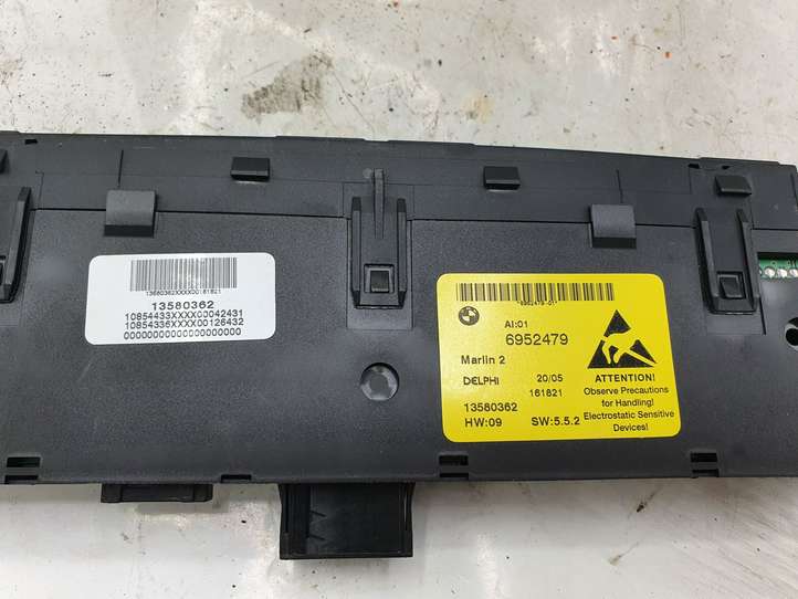 BMW 5 E60 E61 (2004 - 2010)  6952479 Включатель обогрева