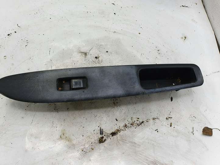 Toyota Avensis Verso (2001 - 2004)  7423144190 Кнопка стеклоподъемников
