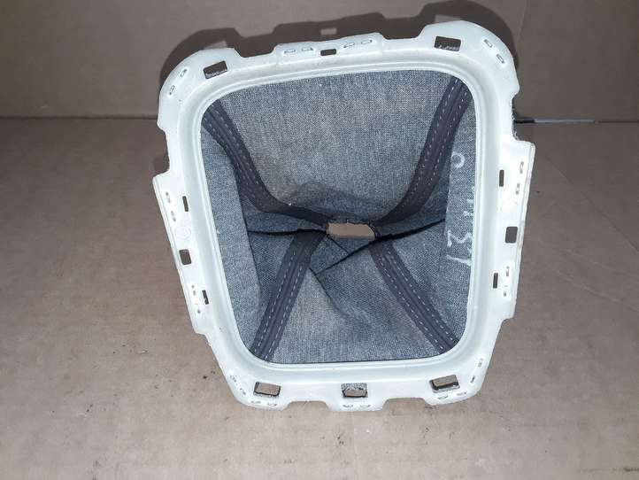 Toyota Avensis T270 (2009 - 2012)  5880805100 Отделка рычага переключения передач (кожа, головка)