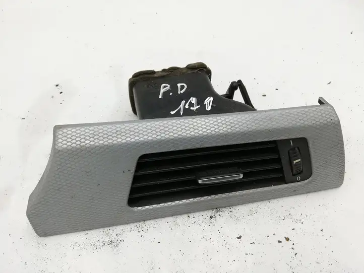 BMW 3 E90 E91 (2005 - 2012) 64229130466903 Боковой воздушный дефлектор — фото 1