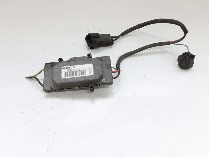 Ford Focus (2005 - 2008)  1137328081 Реле вентилятора охлаждения