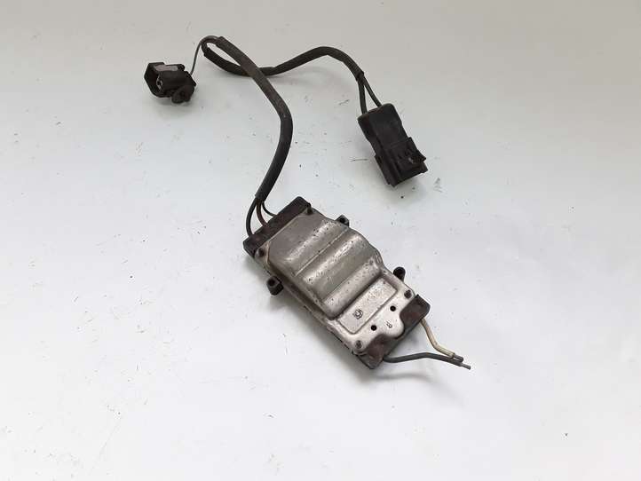Ford Focus (2005 - 2008)  1137328081 Реле вентилятора охлаждения