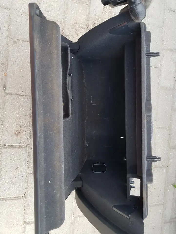 Audi A5 8T 8F (2007 - 2011) 8K1857035B Бардачок в сборе — фото 3