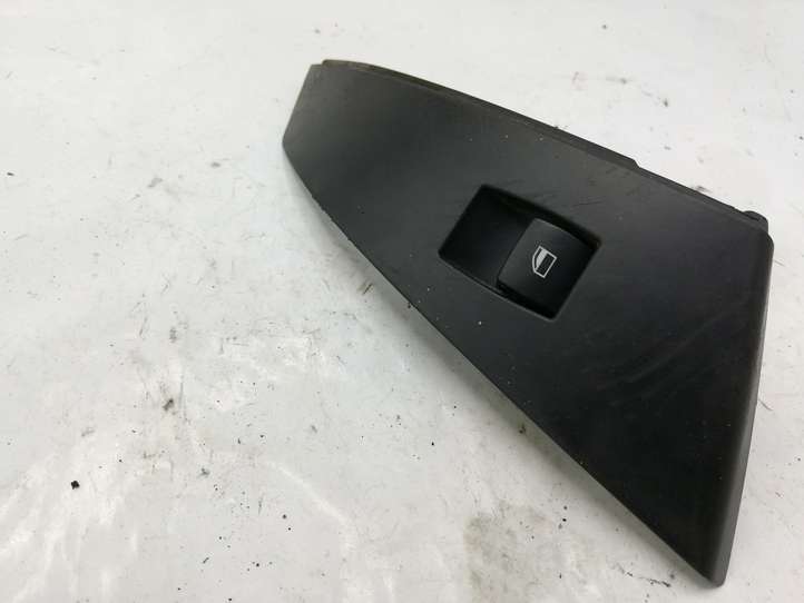 BMW 5 E60 E61 (2004 - 2010)  15939846 Кнопка стеклоподъемников