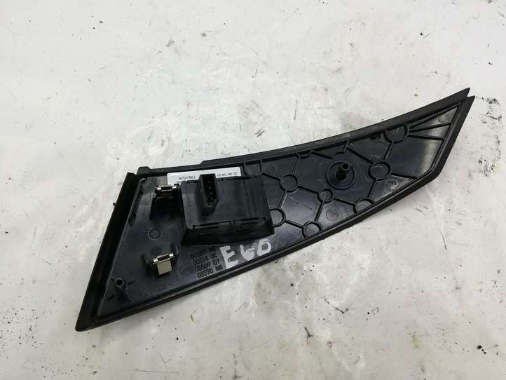 BMW 5 E60 E61 (2004 - 2010)  15939846 Кнопка стеклоподъемников